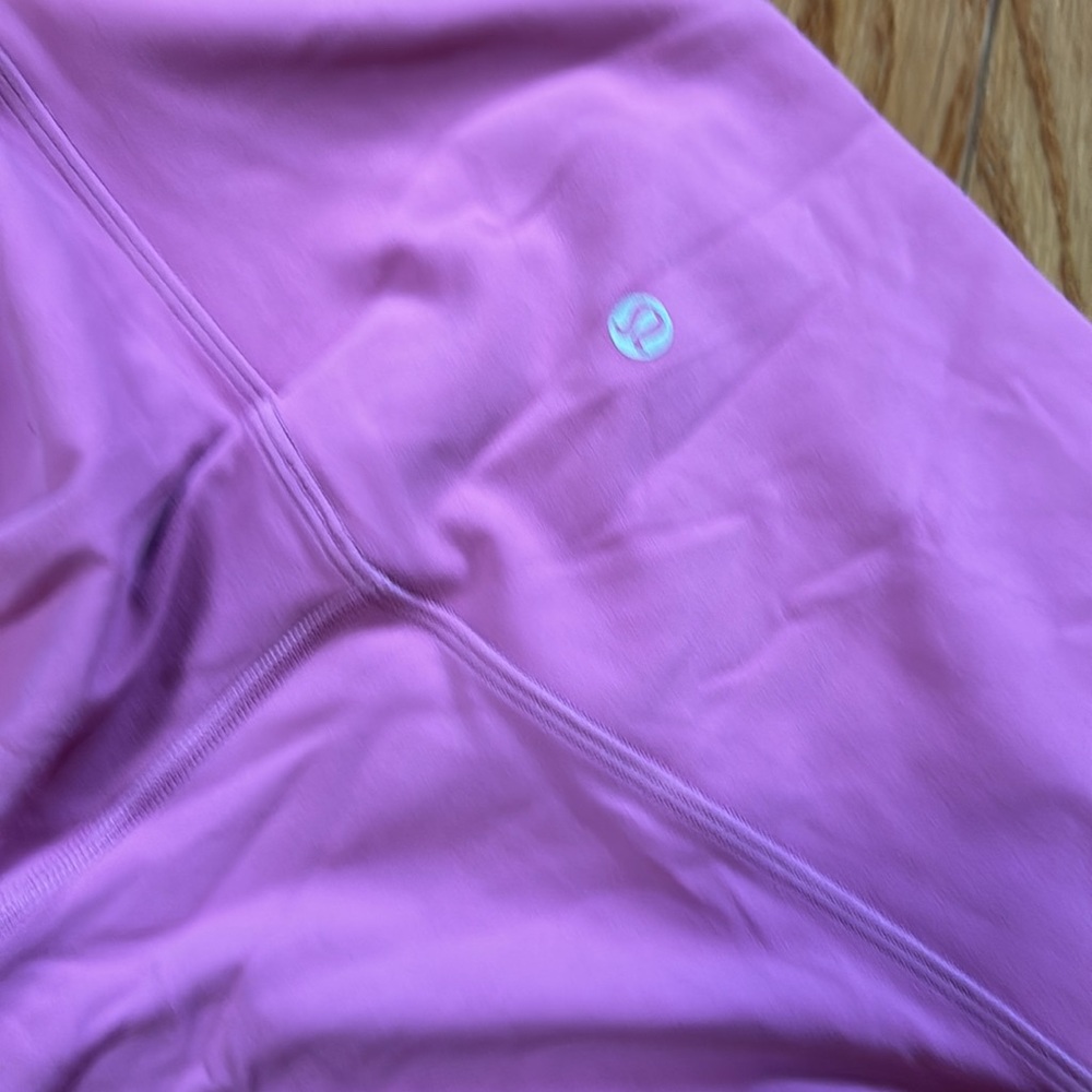 Lululemon pink leggings and great condition - Picture 3 of 3